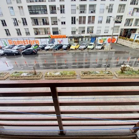 Two Rooms And Kitchen, Bathroom With Balcony Apartment Скоп'є Екстер'єр фото