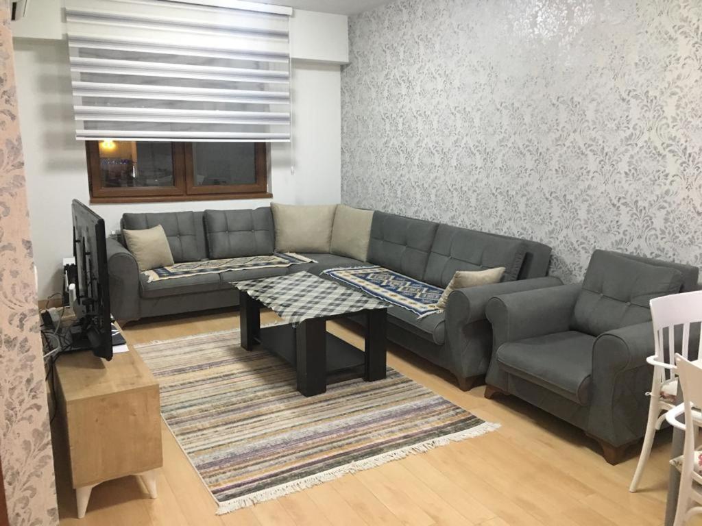 Two Rooms And Kitchen, Bathroom With Balcony Apartment Скоп'є Екстер'єр фото