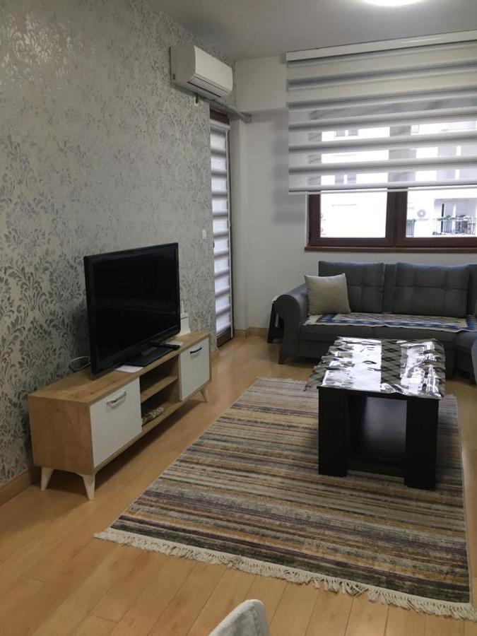 Two Rooms And Kitchen, Bathroom With Balcony Apartment Скоп'є Екстер'єр фото
