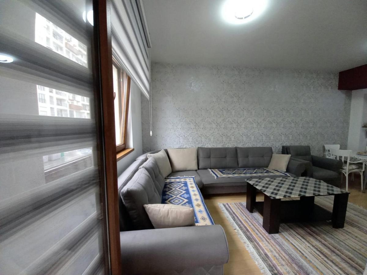 Two Rooms And Kitchen, Bathroom With Balcony Apartment Скоп'є Екстер'єр фото