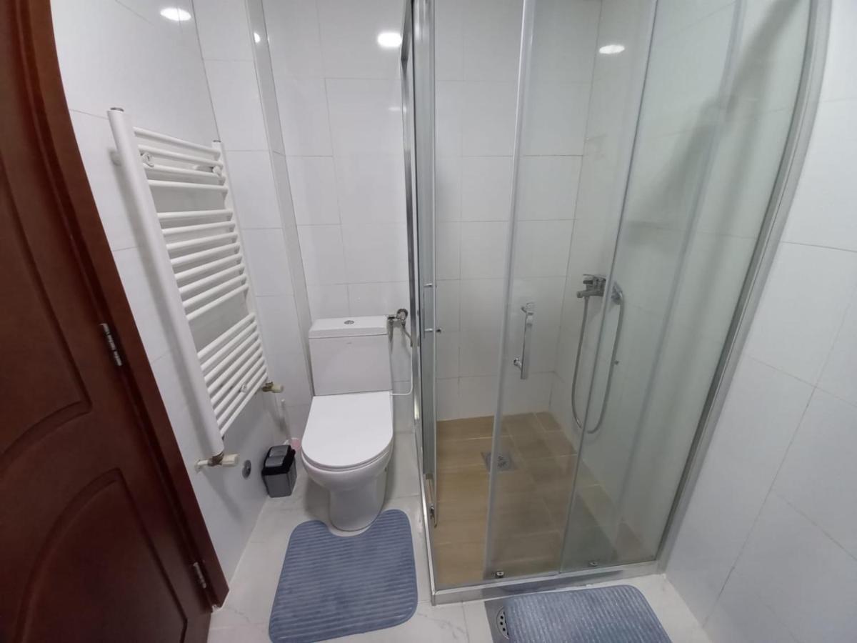 Two Rooms And Kitchen, Bathroom With Balcony Apartment Скоп'є Екстер'єр фото