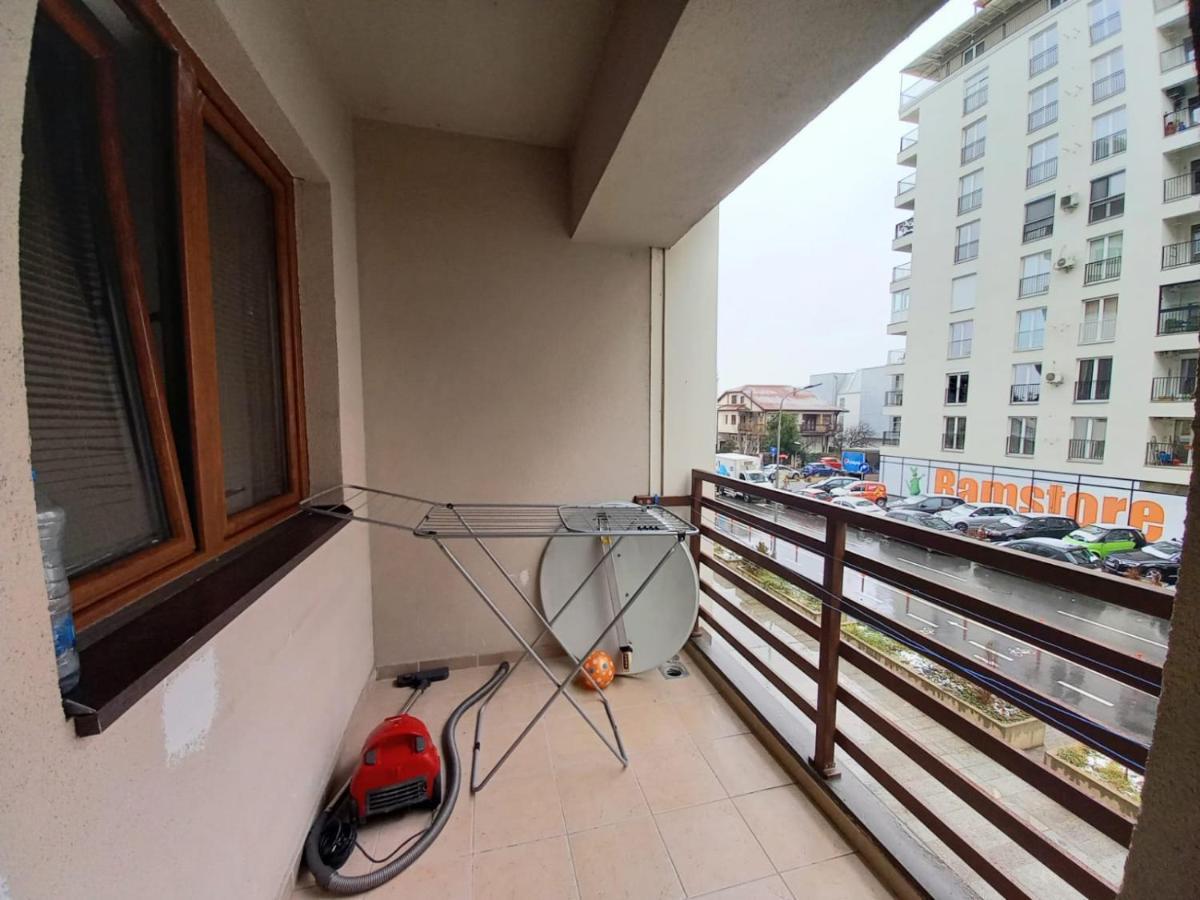 Two Rooms And Kitchen, Bathroom With Balcony Apartment Скоп'є Екстер'єр фото